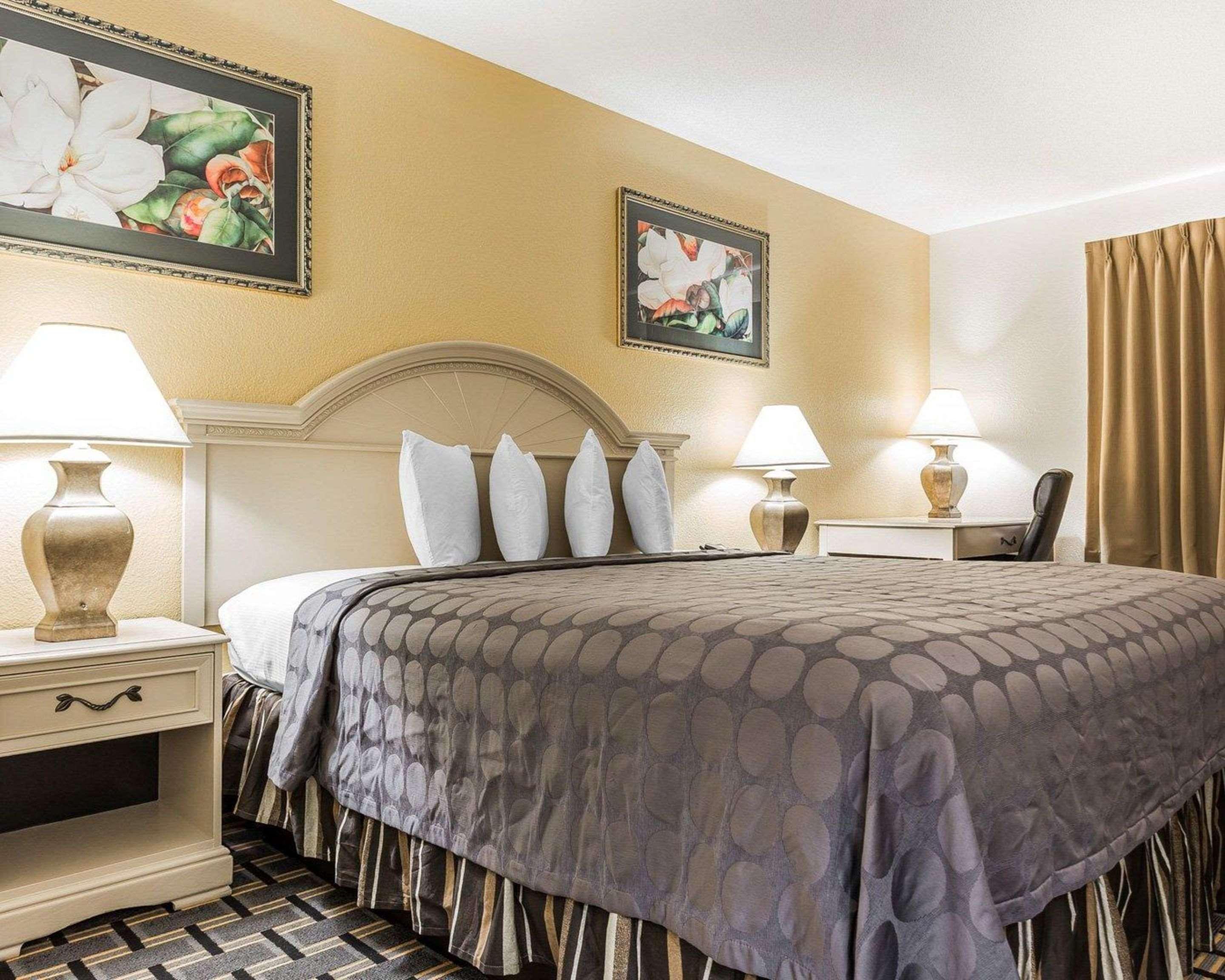 צ'רלסטון Econo Lodge Coliseum מראה חיצוני תמונה
